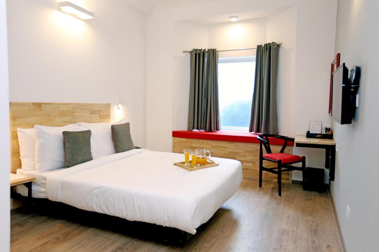 Oyo Townhouse 17 Huda City Center Near Leisure Valley Park Gurgaon Zewnętrze zdjęcie